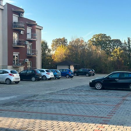 Imperia Apartments Vrnjačka Banja Eksteriør bilde
