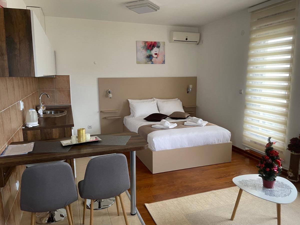 Imperia Apartments Vrnjačka Banja Eksteriør bilde